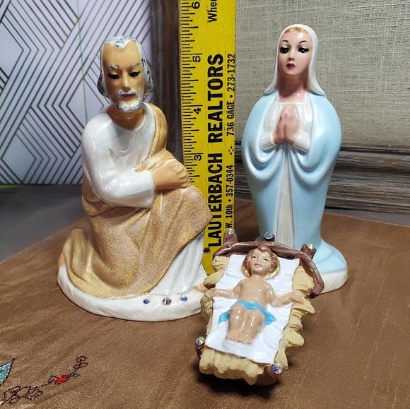 Vintage Holland Mold 1960s Swarovski Jeweled Nativity Set 9pc Handmade - Picture 7 of 15